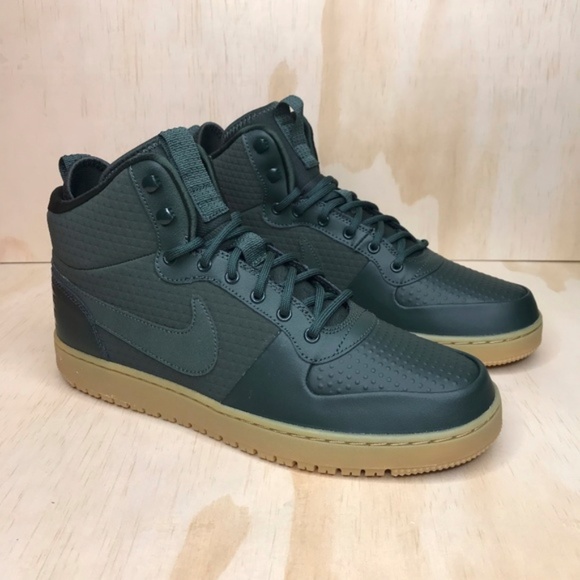 Nike Other - NEW Nike Court Borough Mid Top